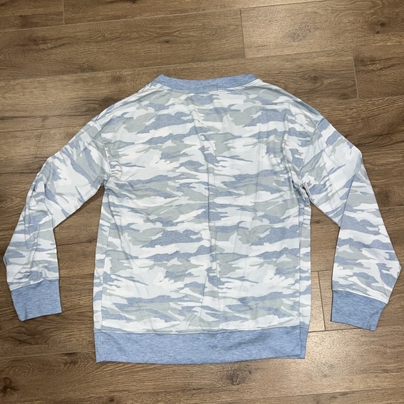 Splendid Size Medium Sweater - Picture 6 of 6